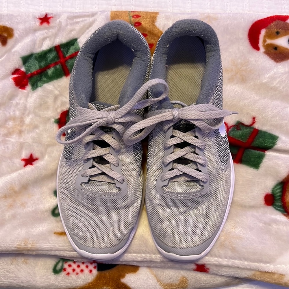 Nike kids gray shoes